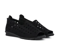 ARCHE Slip-Ons* black