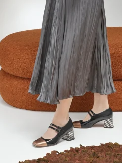 CHIE MIHARA Heels* black~bronze