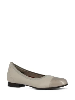 MUNRO Ballerina Flats* cream